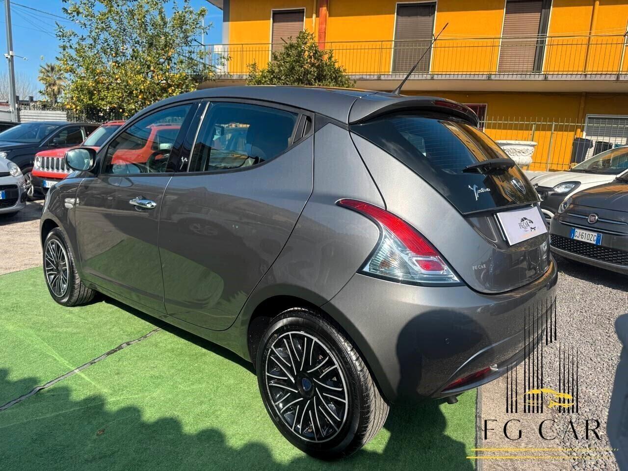 Lancia Ypsilon 1.2 69 CV 5 porte Platinum 02/2018