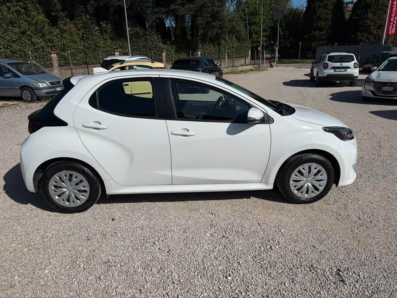 Toyota Yaris 1.5 92cv Hybrid Business N1