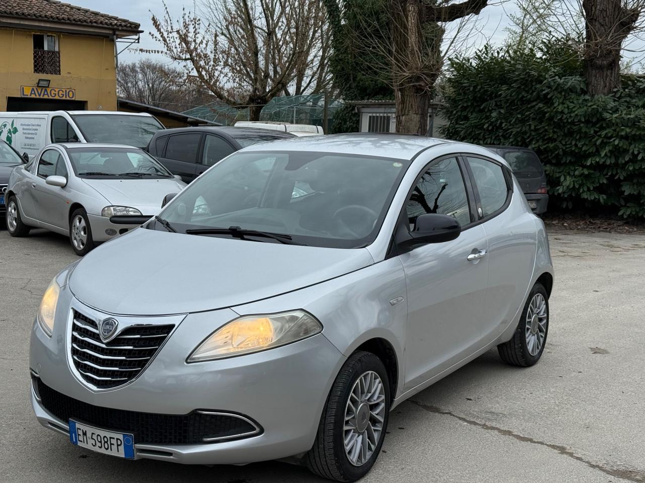 Lancia Ypsilon 1.2 69 CV 5 porte GPL Ecochic Gold