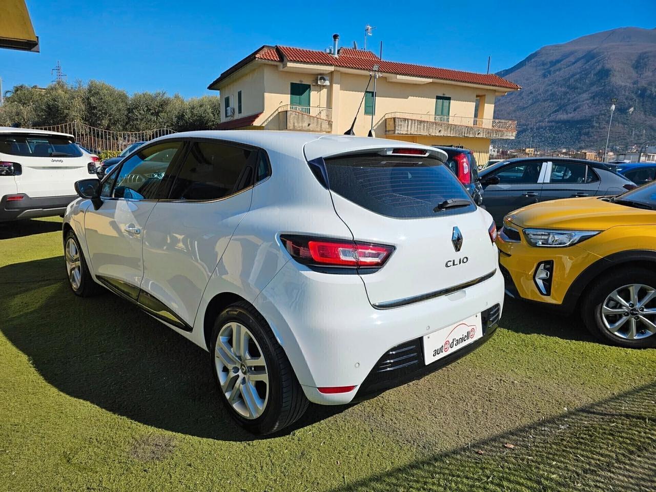 Renault Clio dCi 8V 90 CV 5 porte Duel2