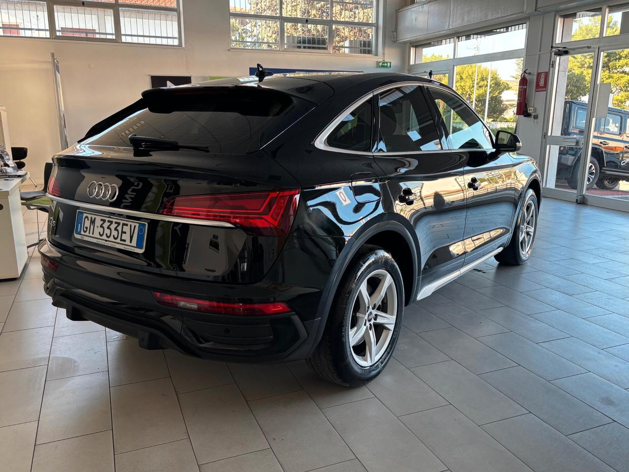 Audi Q5 35 TDI S tronic Business Advanced