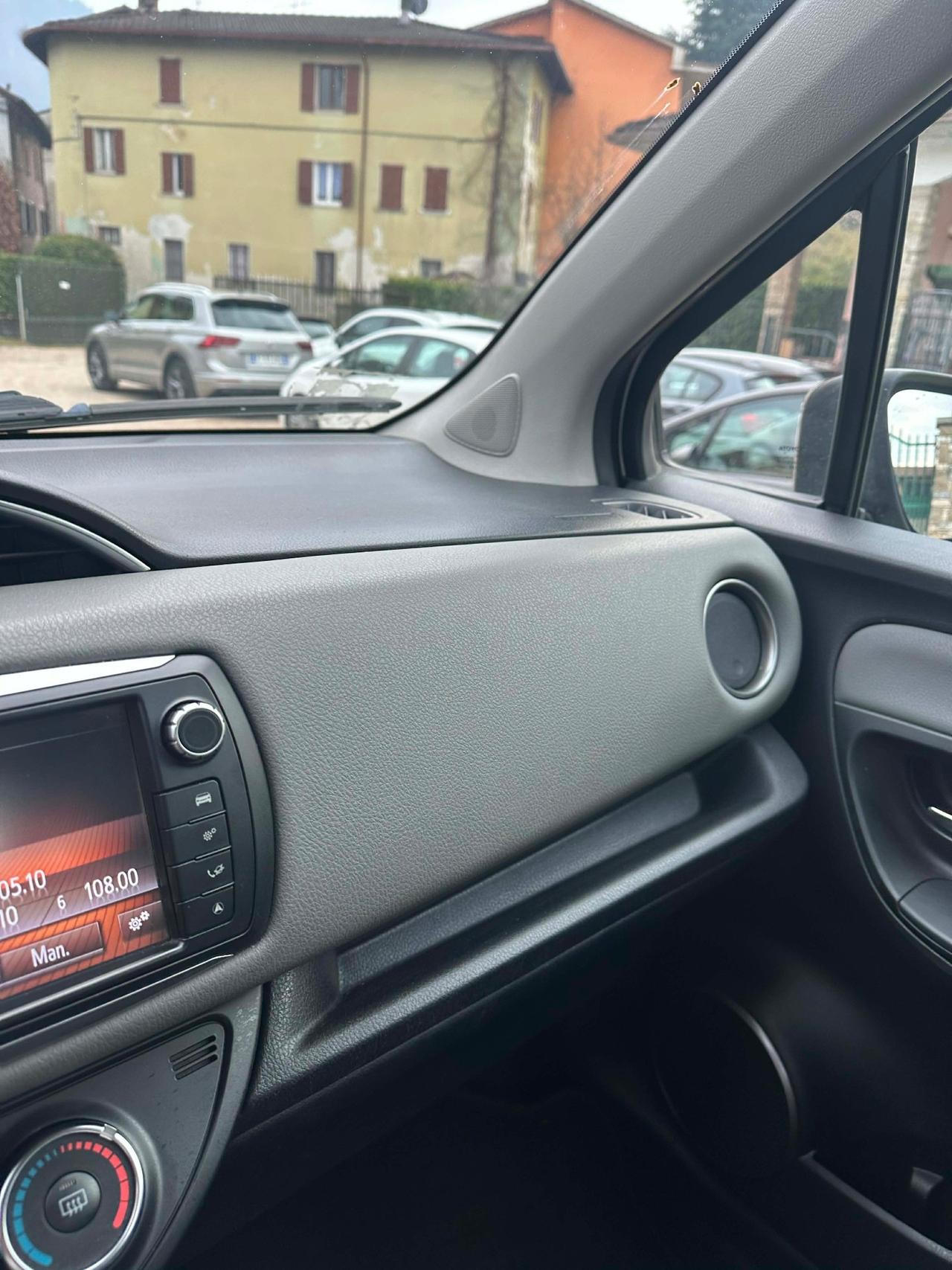 Toyota YARIS 1.0 5P ACTIVE NEOPAT KMCERT GARANZ