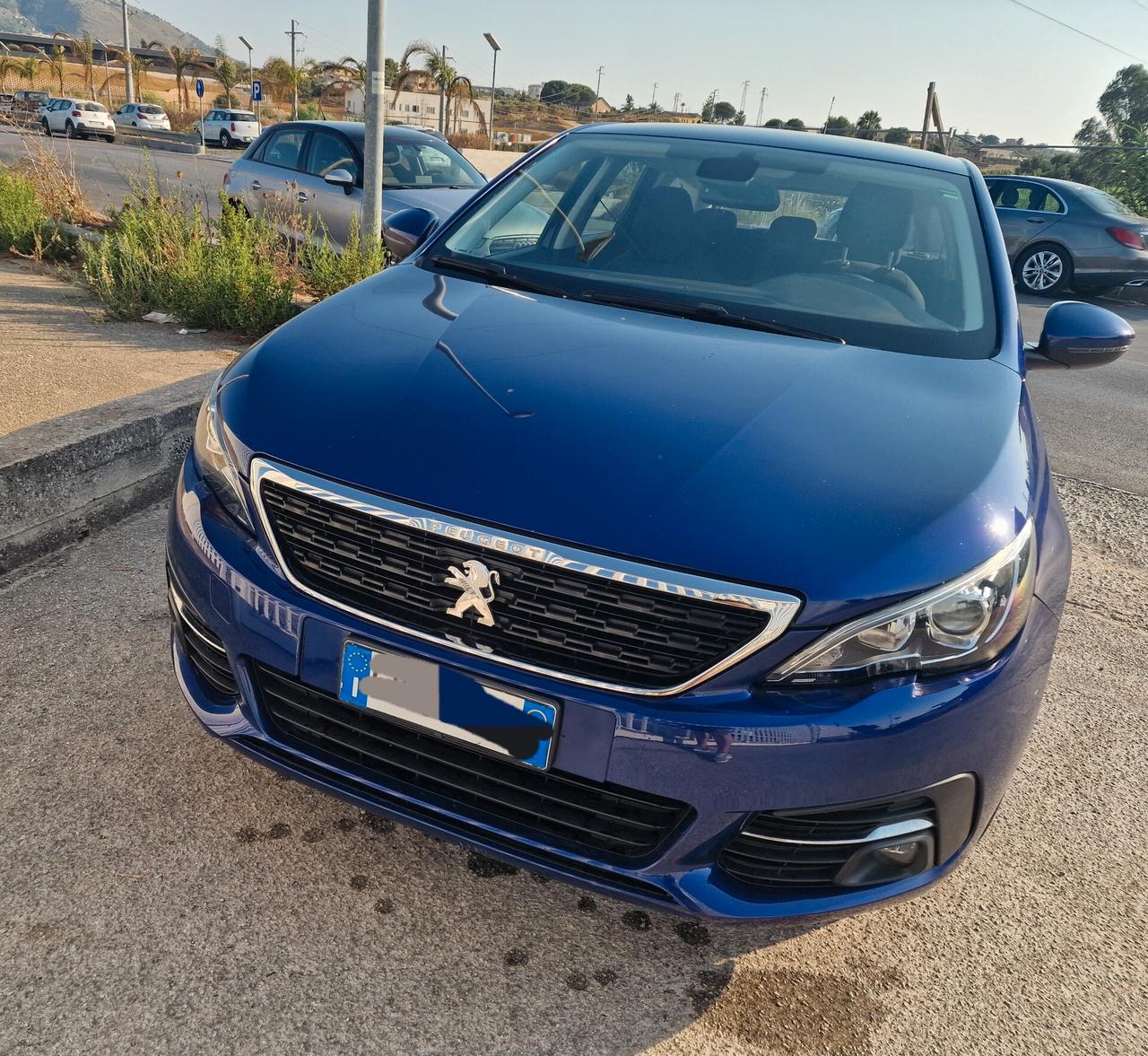Peugeot 308 BlueHDi 130 EAT8 SW Business 2019