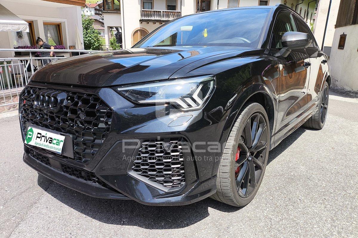 AUDI RS Q3 quattro S tronic