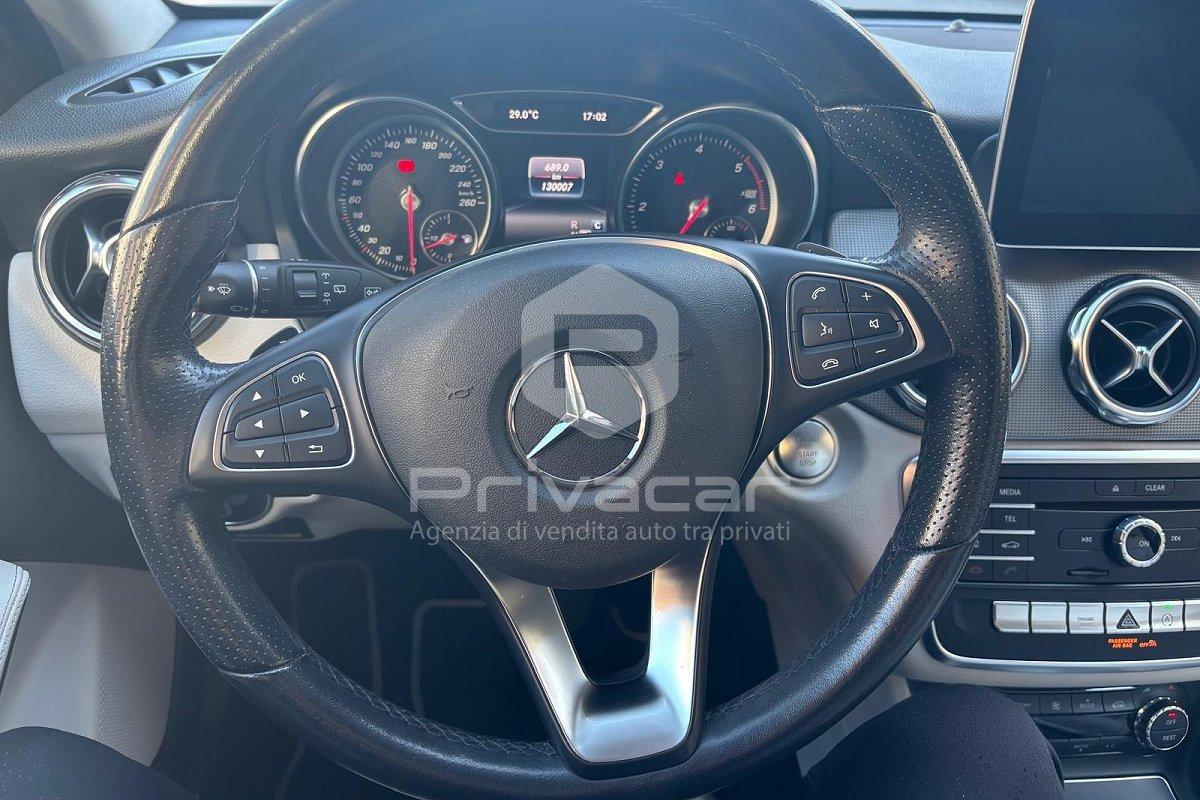 MERCEDES GLA 200 d Automatic Sport