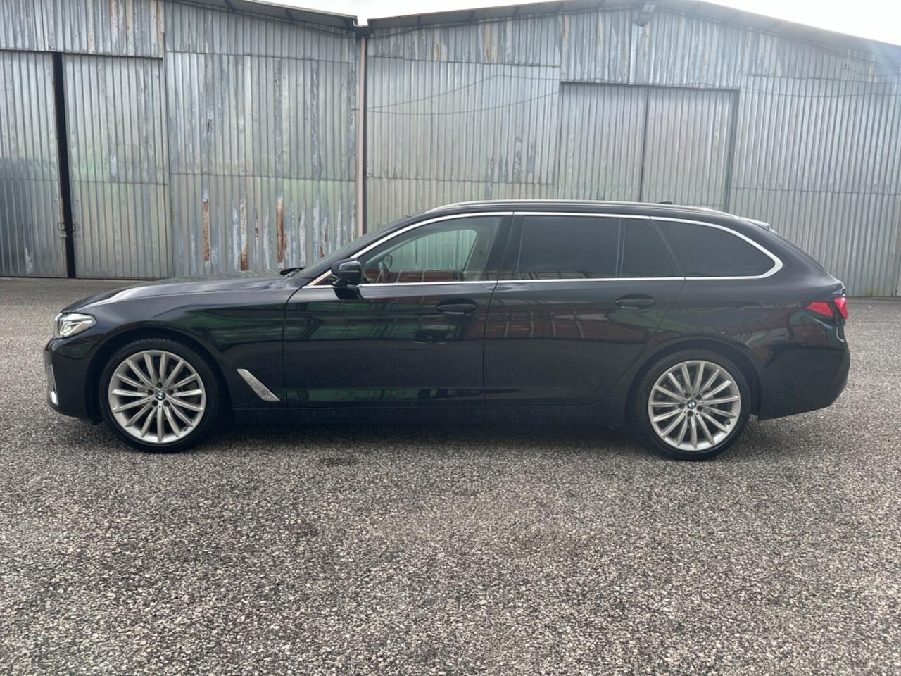 Bmw 520 520d 48V Touring SPORT X LINE TETTO PELLE