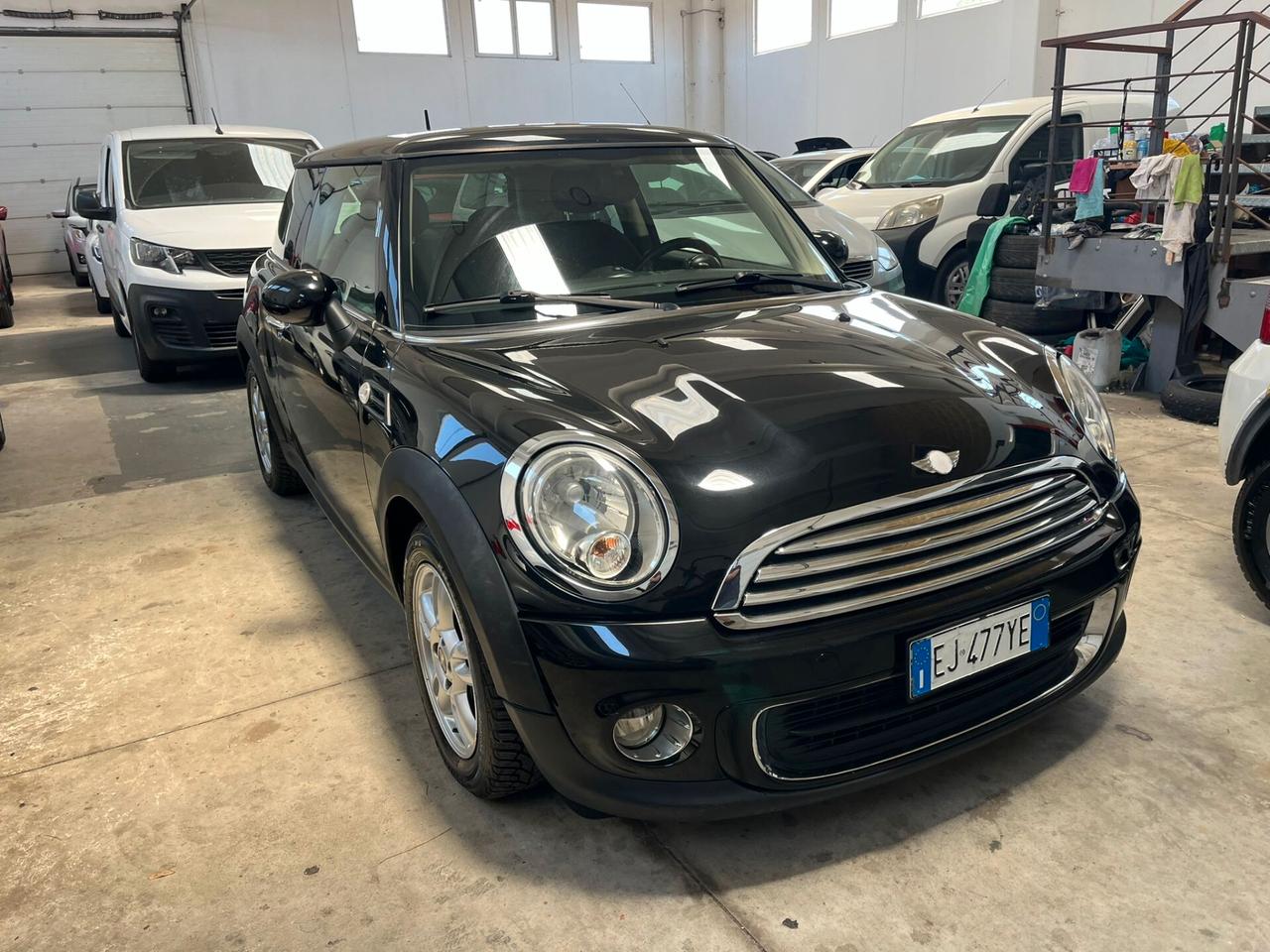 Mini Mini 1.6 16V One 55kW 75cv 2011