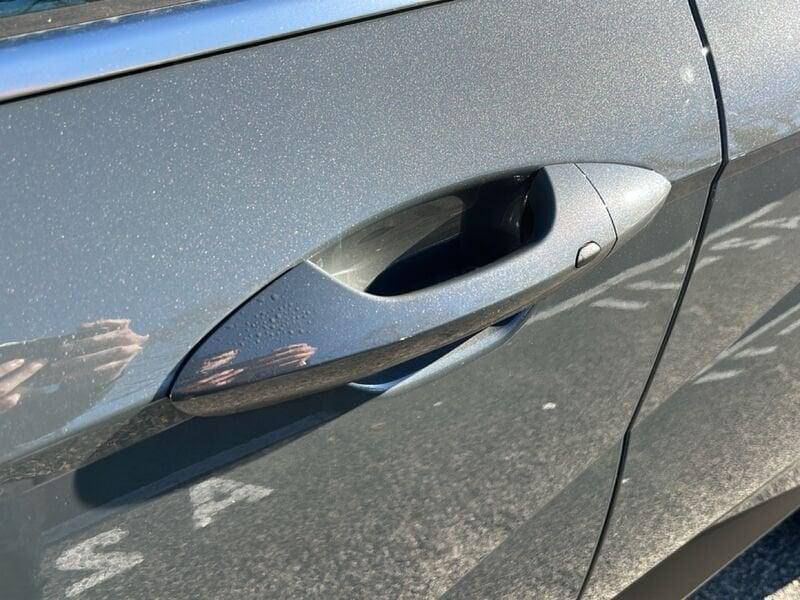 Hyundai Kona II 2023 1.6 gdi hev Exellence 2wd 138cv dct