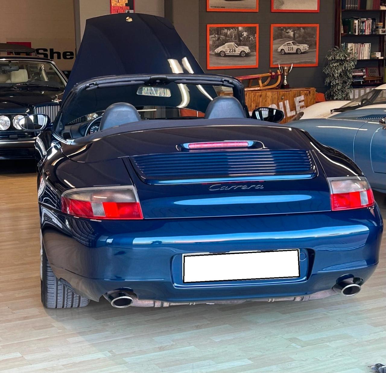 Porsche 911 Carrera Cabriolet