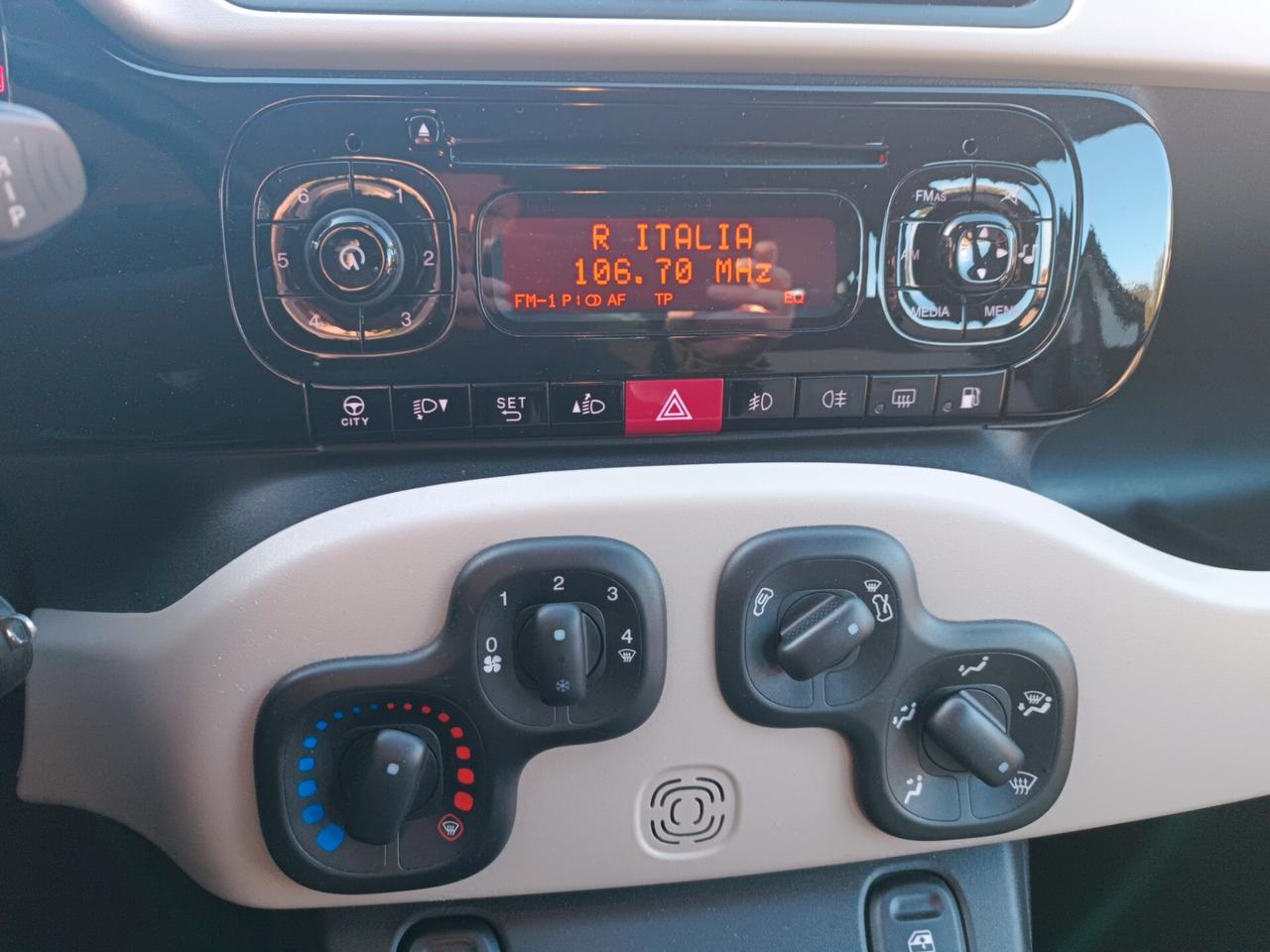 PANDA 1200 GPL LOUNGE UNIPROP CON----74000 KM------