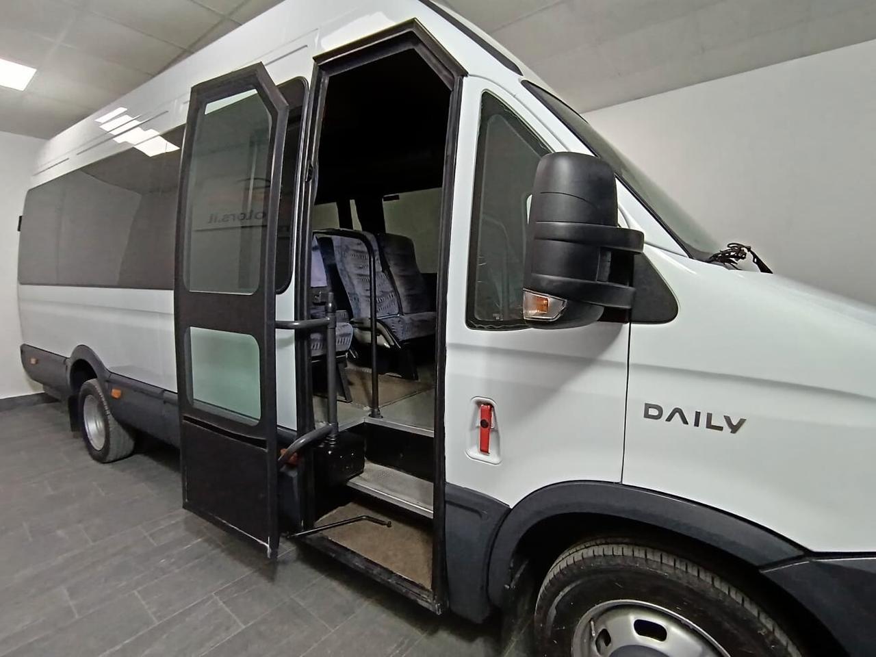 Iveco Daily Iveco daily minibus 17 posti