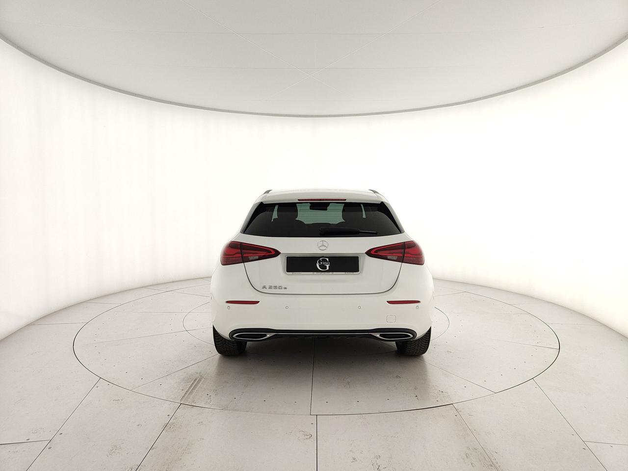 Mercedes-Benz A 250 e phev Progressive Advanced auto