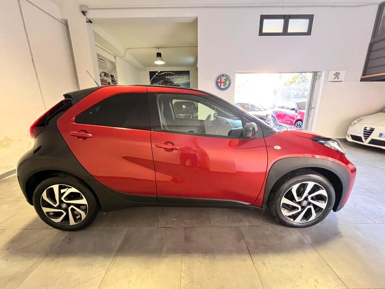 TOYOTA AYGO X 1.0 LOUNGE 72CV S-CVT 2023