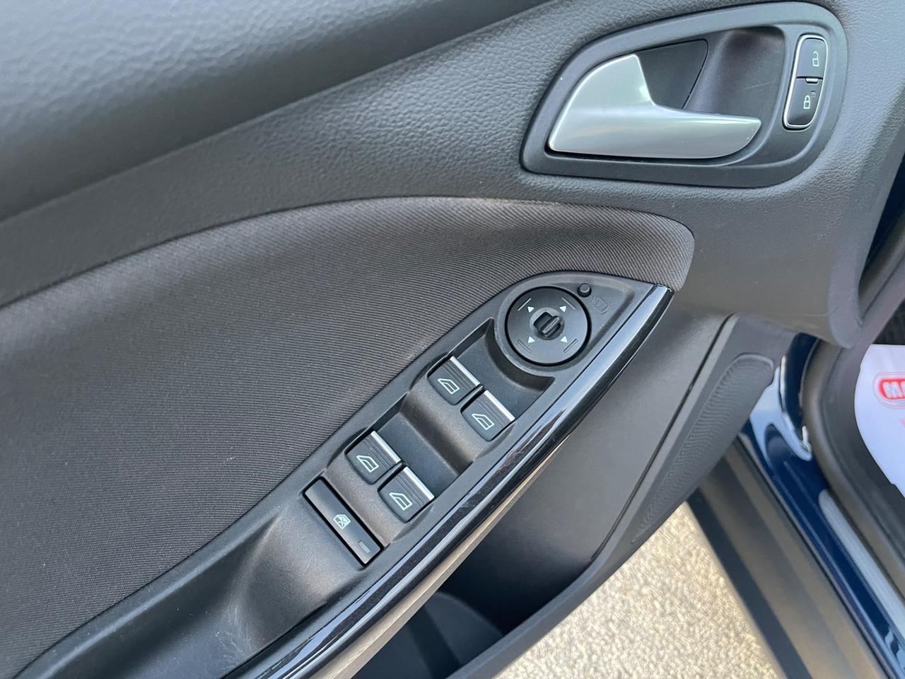 FORD FOCUS 1.5 TDCI BERLINA TITANIUM FULL MY17
