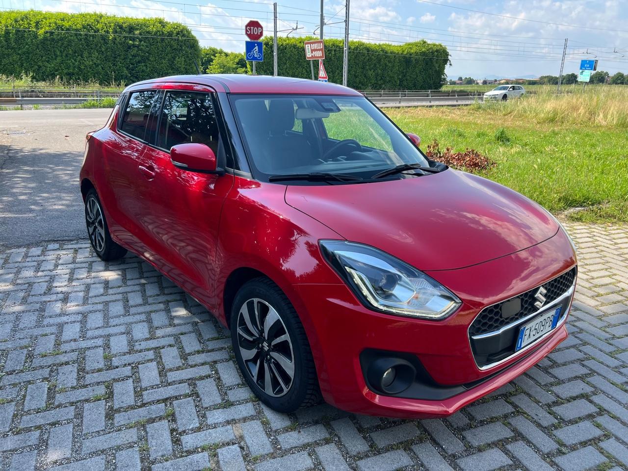 Suzuki Swift 1.2 Hybrid Top