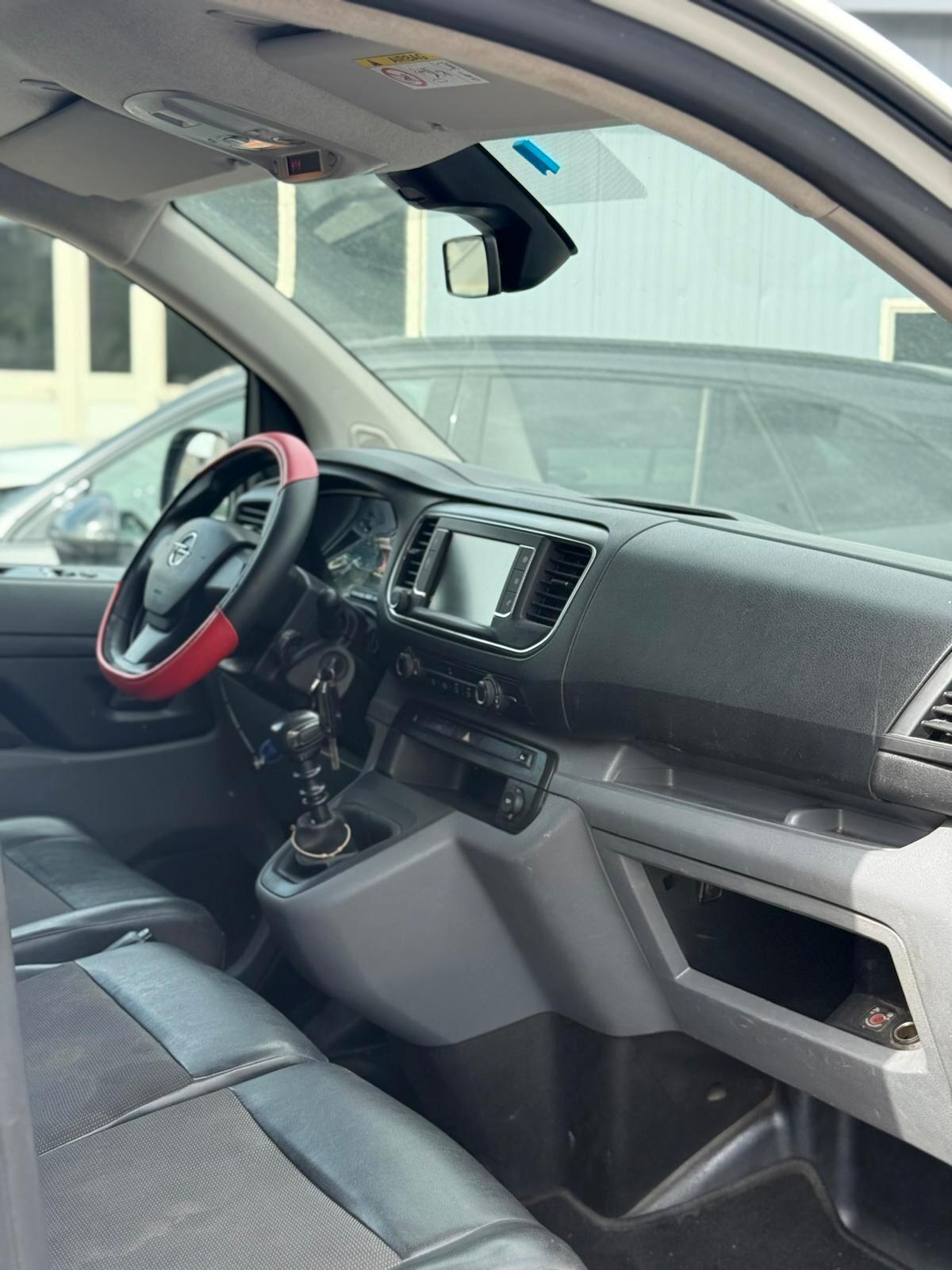 Opel Vivaro 2.0 Diesel 3 posti passo lungo