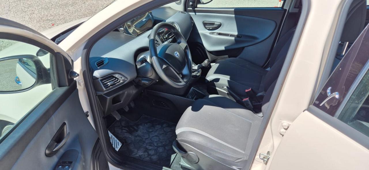 Lancia Ypsilon 1.3 MJT 95CV Gold-12/2016-km 86.000