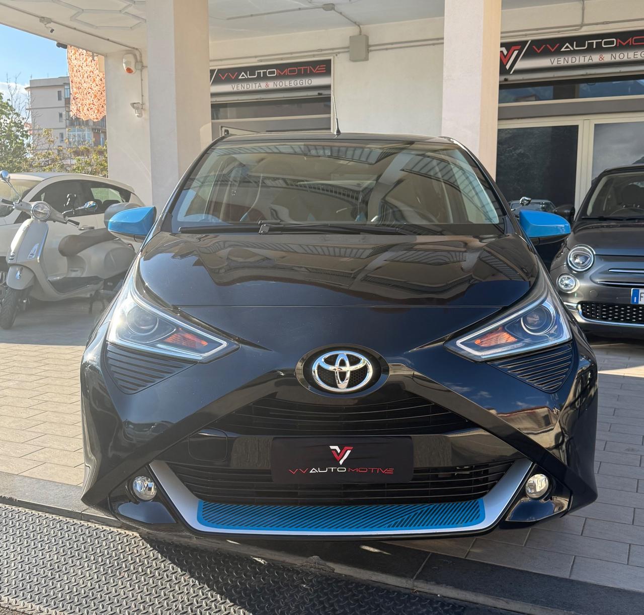 Toyota Aygo 1.0 VVT-i 72 CV 5 porte x-clusiv