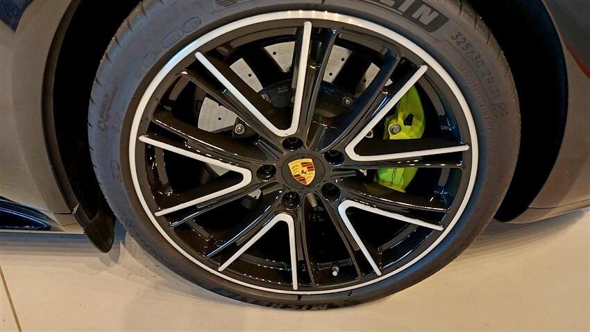 Porsche Panamera Turbo S E-Hybrid da 680 Cv Termico+elettrico