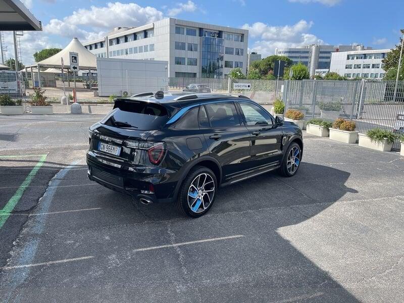 Lynk & Co 01 01 PHEV