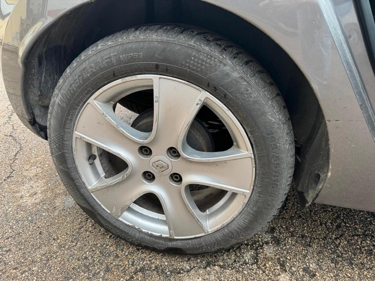 Renault Clio 1.2 75CV 5 porte Live Interni Perfetti – Auto Incidentata