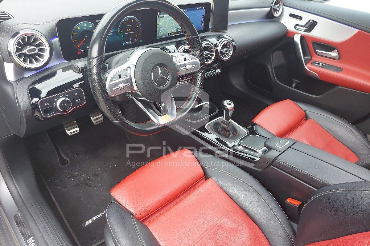 MERCEDES CLA 180 d Premium