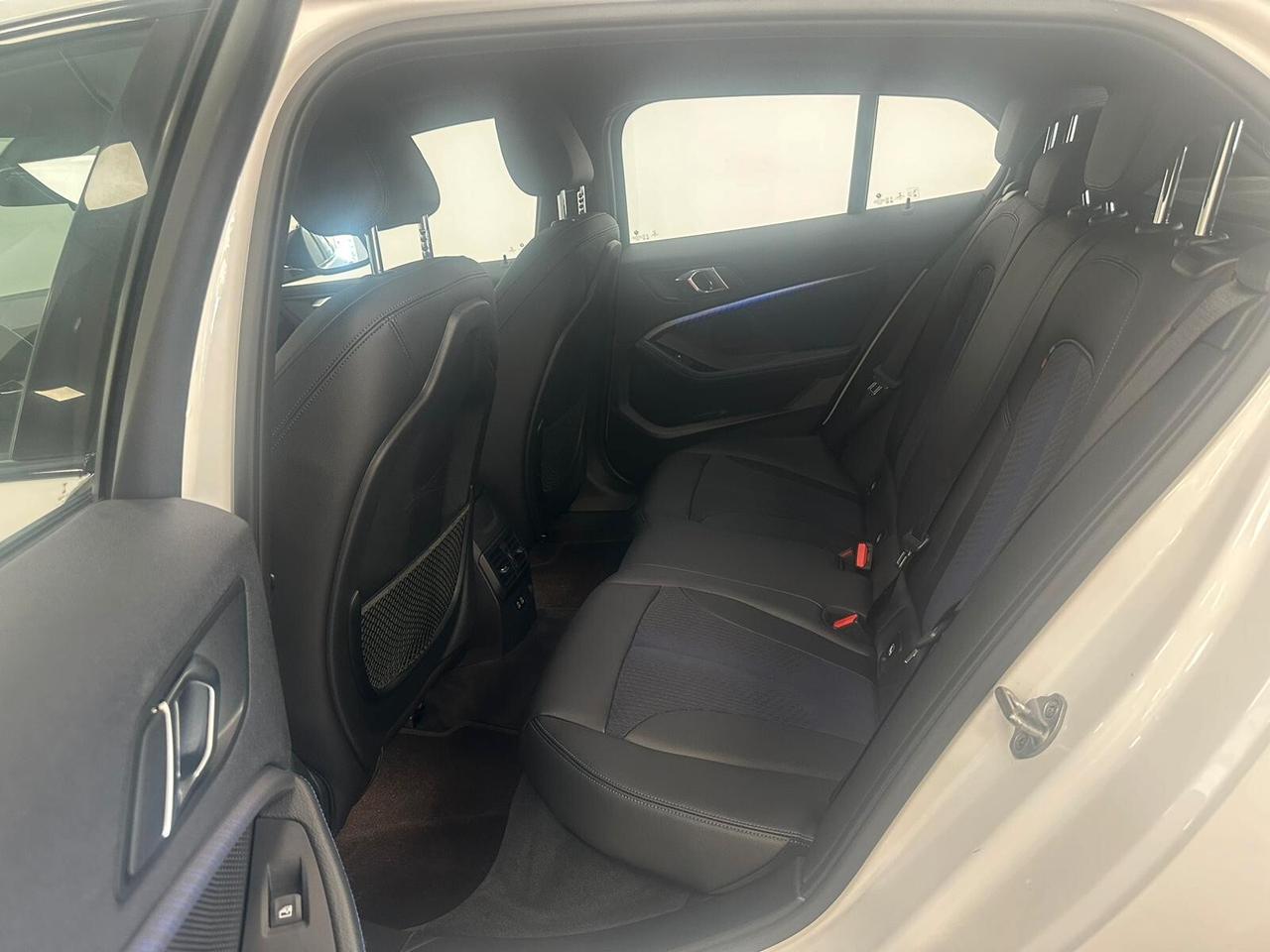 Bmw 118 118d 5p. Msport