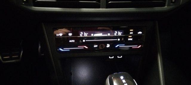 VOLKSWAGEN Taigo 1.0 TSI 110 CV DSG R Line