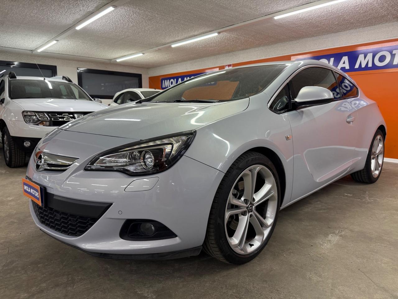 Opel Astra GTC 2.0 CDTI 165CV S&S 3 porte Cosmo S