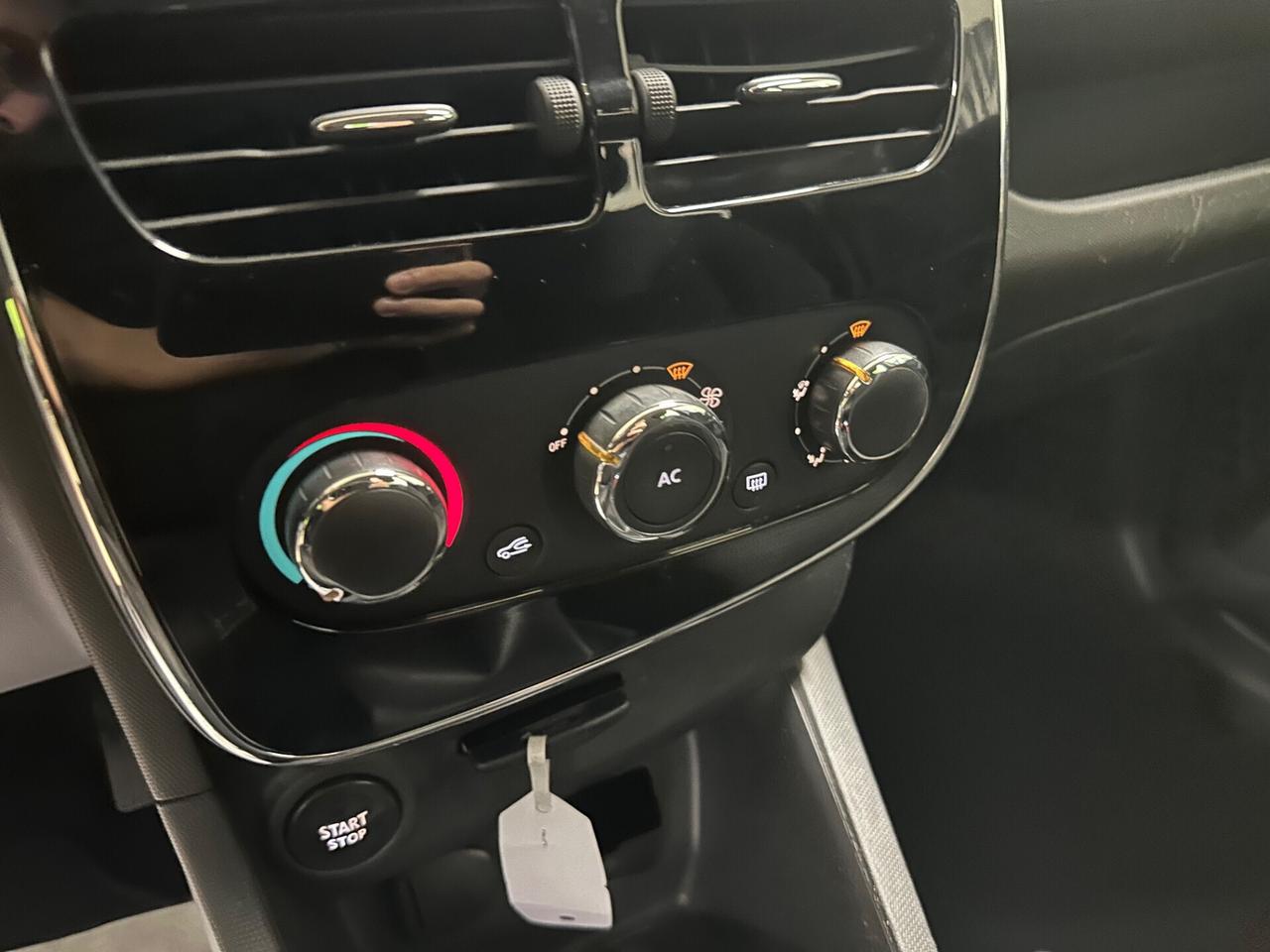 Renault Clio 1.5 dCi 8V 75CV 5 porte Live