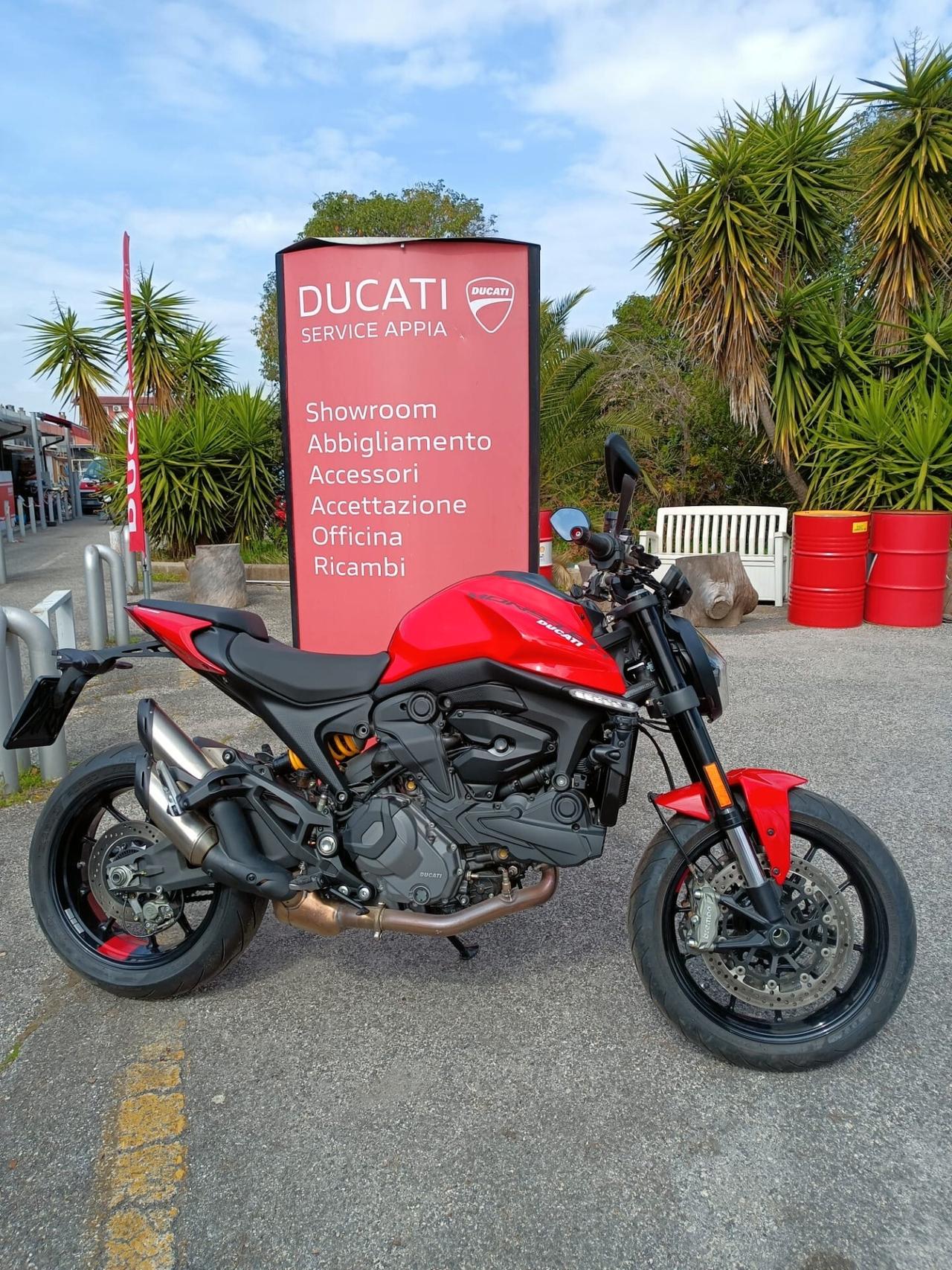 Ducati Monster 937 RED