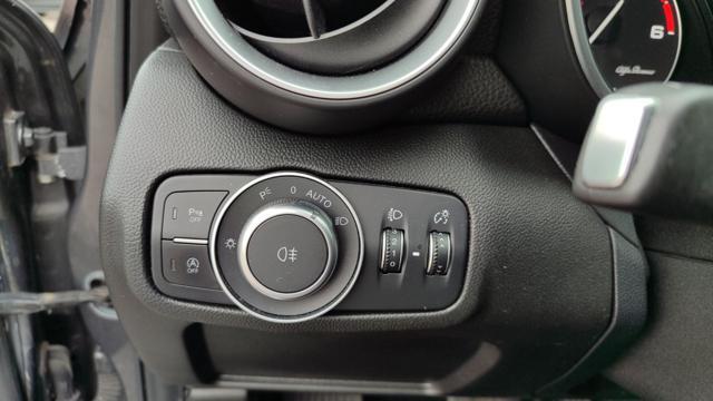 ALFA ROMEO Giulia 2.2TD 180CV AT8 AWD Q4 BUSINESS SPORT