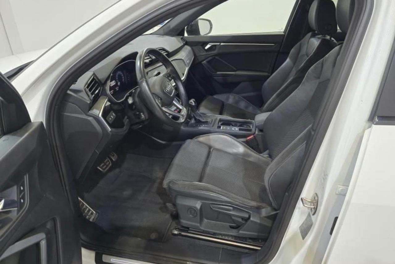 Audi Q3 35 Tdi S line edition Matrix Sonos