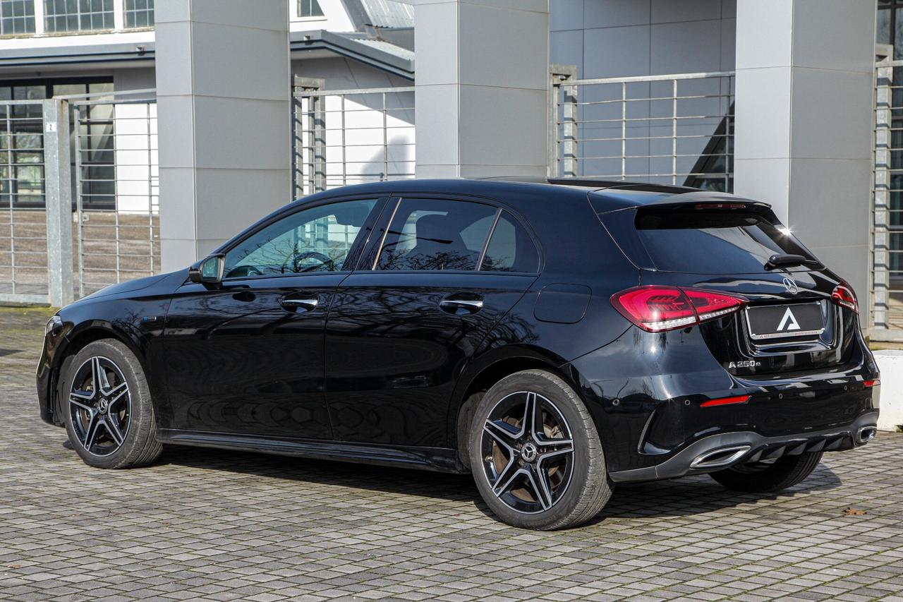 Mercedes-benz A 250e AMG Night Plug-in Hybrid