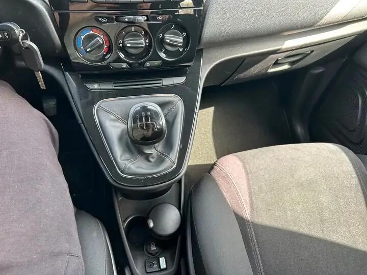 Lancia Ypsilon 1.2 69 CV 5 porte SILVER C/CLIMA
