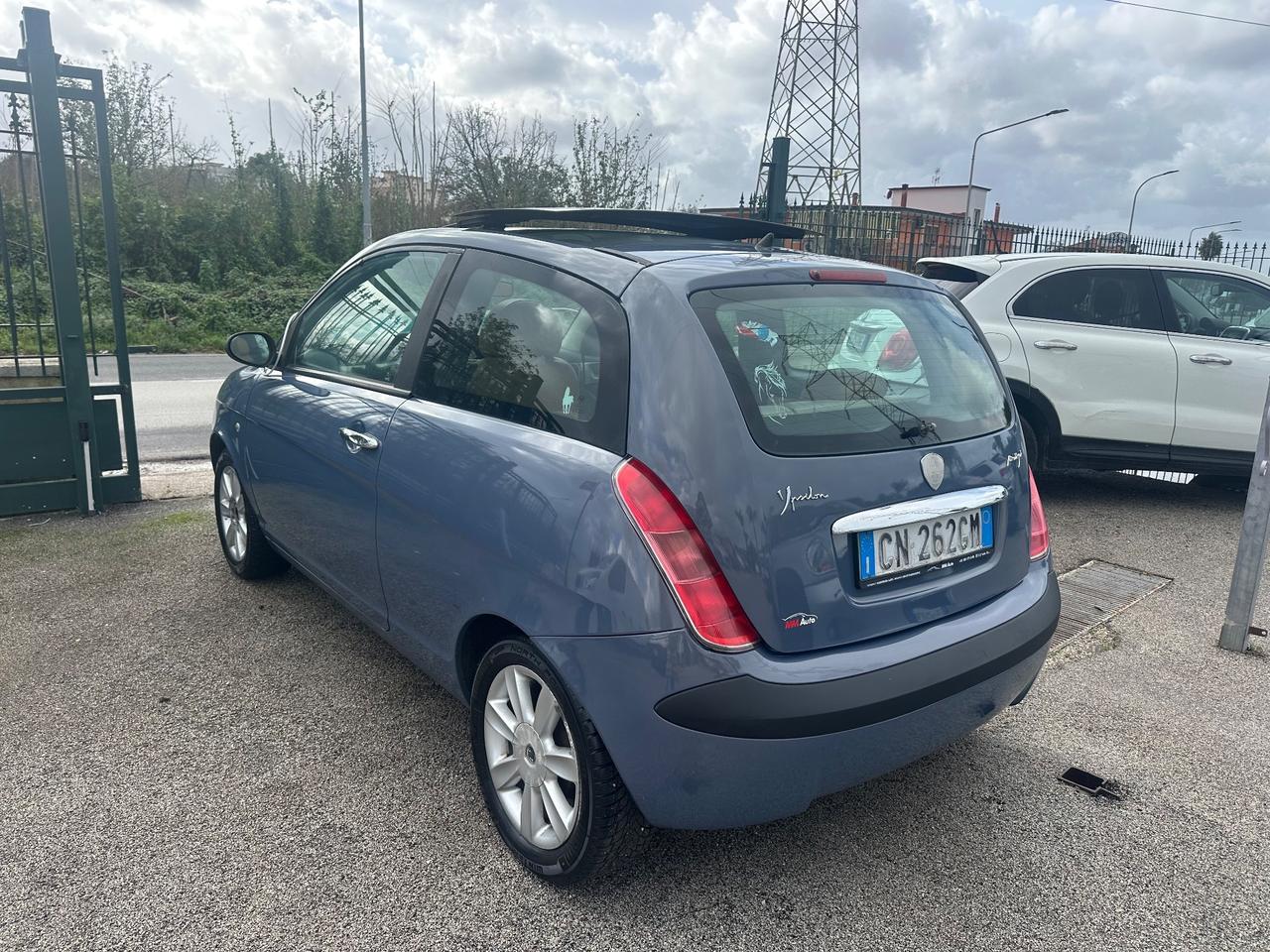 Lancia Ypsilon 1.3 Multijet 2004 12 MESI DI GARANZIA