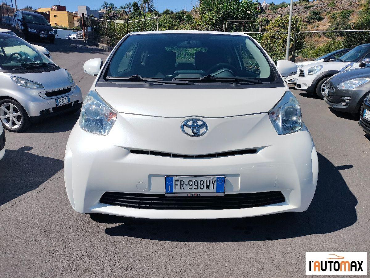 TOYOTA - iQ 1.0 Sol