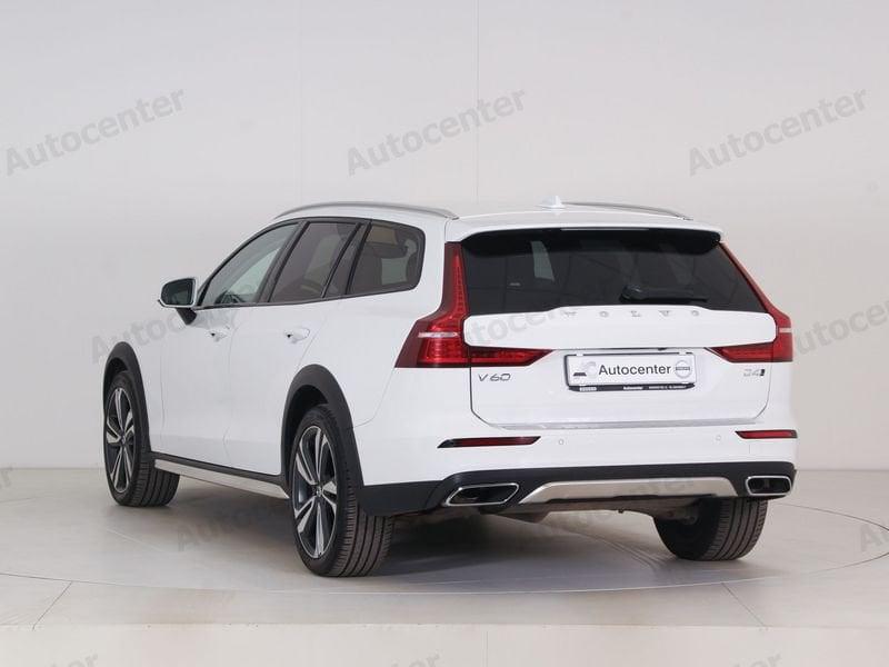 Volvo V60 Cross Country D4 AWD Geartronic Business Plus