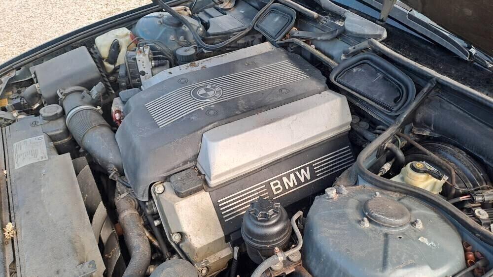Bmw 740 744 V8 da restaurare