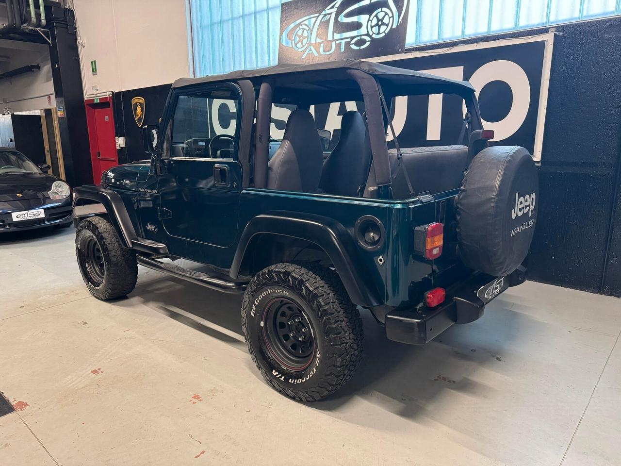 Jeep Wrangler 2.5 Sport asi