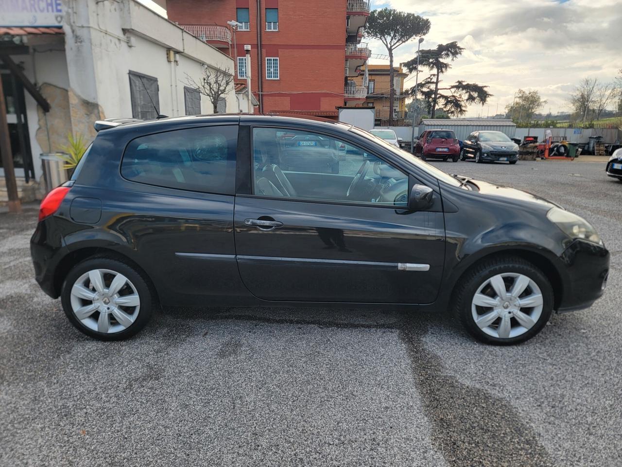 Renault Clio 1.2 16V 3 porte Dynamique GARANZIA