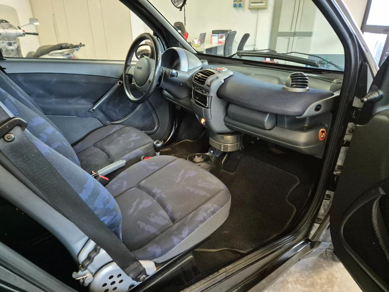 Smart ForTwo 600 coupé passion (45 kW)