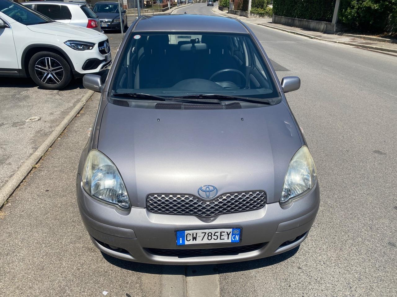 Toyota Yaris 1.4 tdi D-4D cat 5 porte Sol