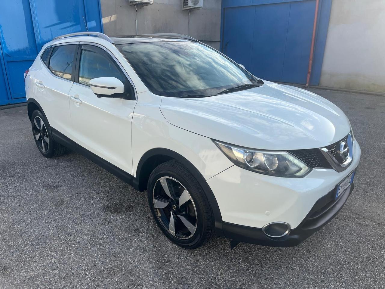 Nissan qashqai n-tec-1.6 dci-full -2015