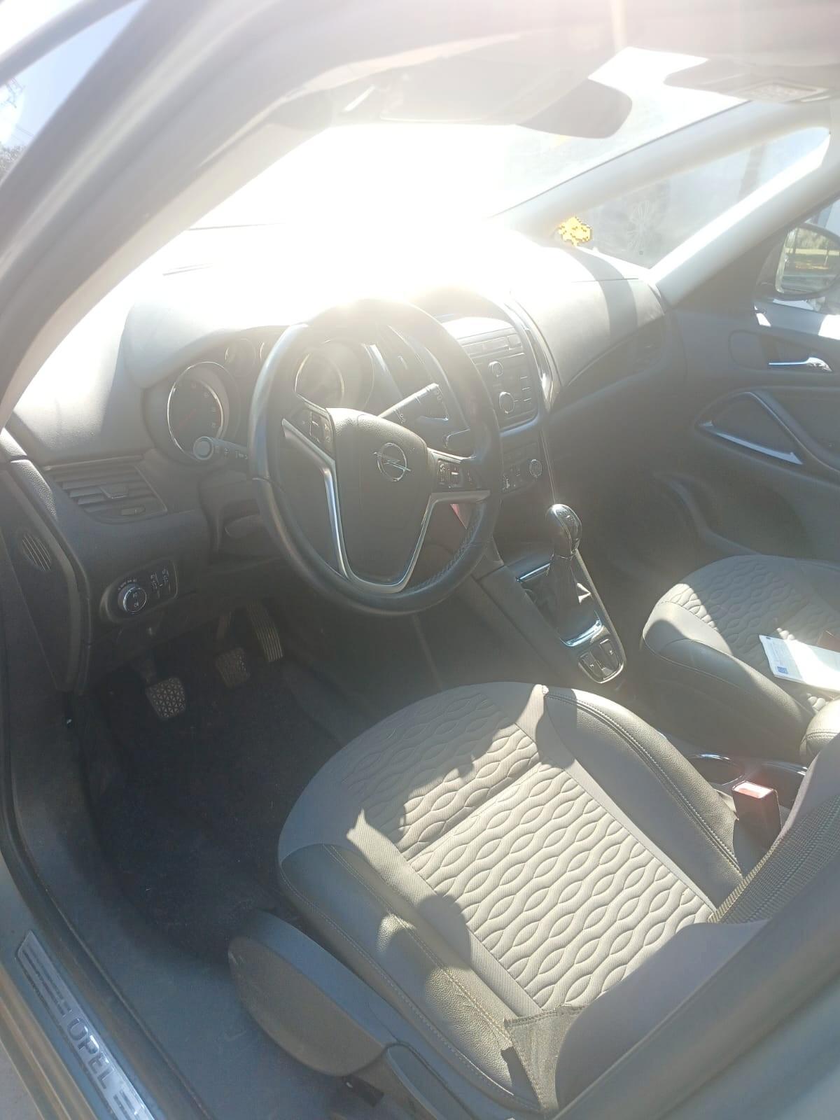 Opel Zafira Tourer 1.6 CDTi 150 CV benzina metano Start&Stop Cosmo 7 posti MOTORE CHE BATTE !! vista e piaciuta