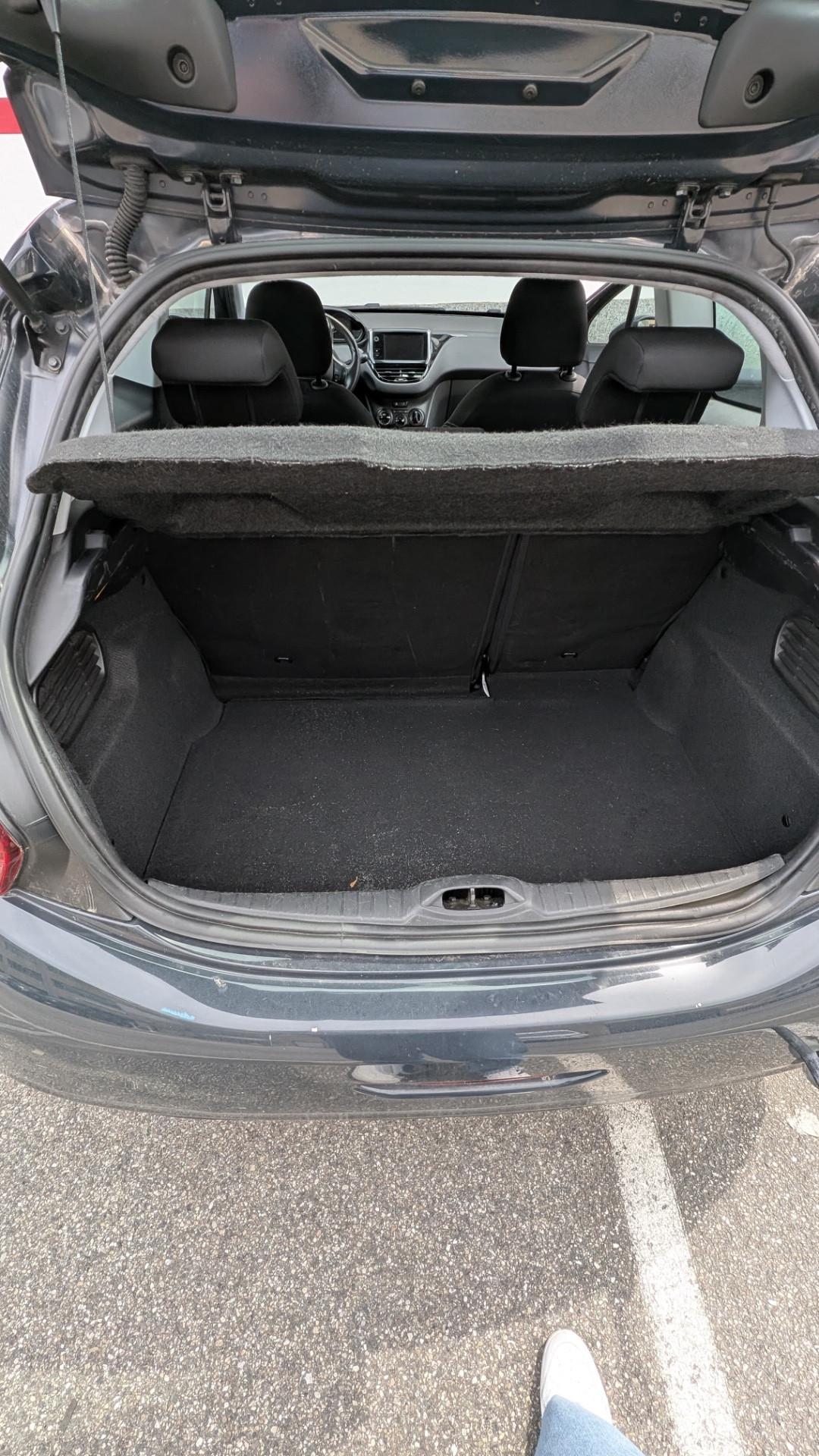 Peugeot 208 2016 1.2 benzina euro6b incidentata
