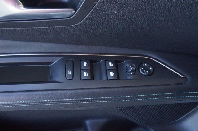 PEUGEOT 3008 BlueHDi 130 S&S EAT8 Allure Pack