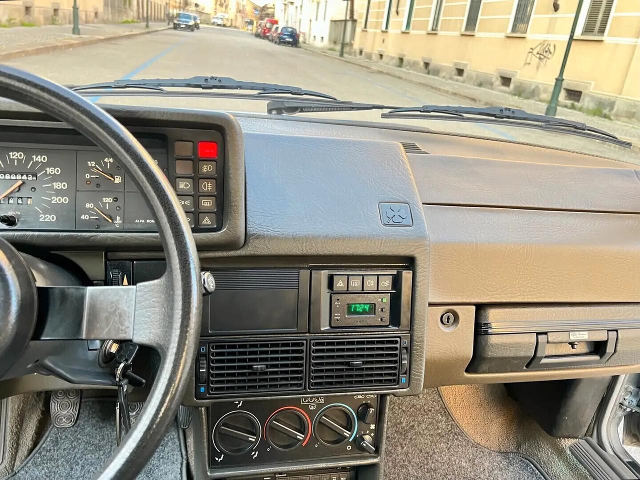 Alfa Romeo 90 2.0 Iniezione