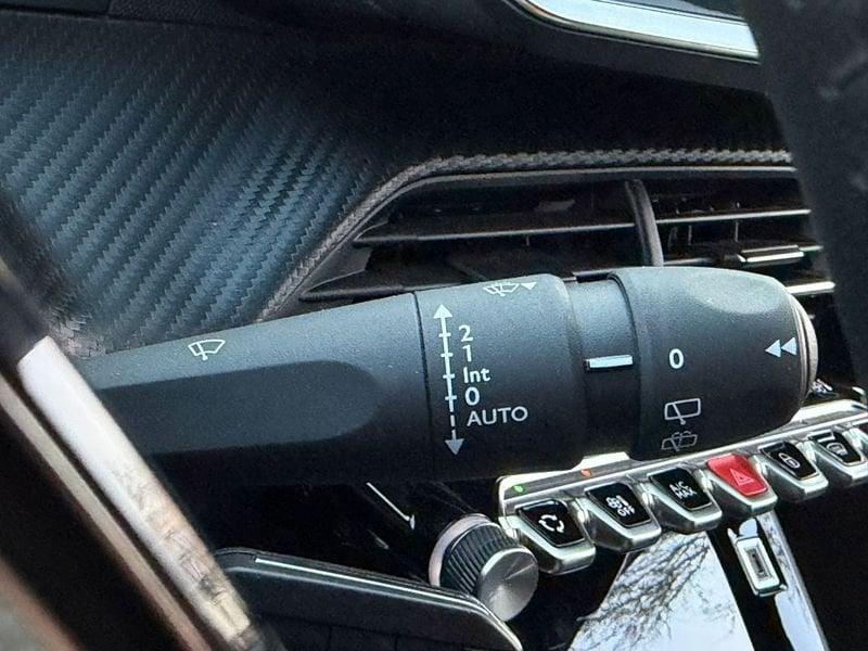 Peugeot 2008 PureTech 100cv S&S Allure “ROSSO RUBINO “+ gpl