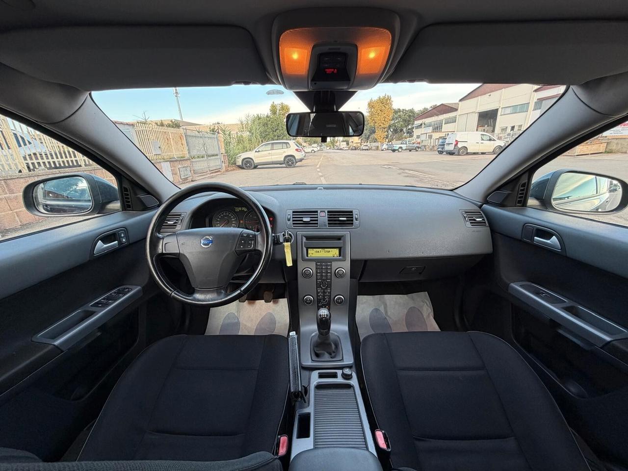 Volvo S40 D3 R-design
